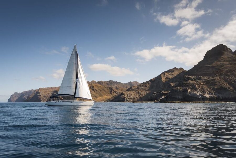 From Puerto de Mogán: Sailboat Trip with Food and Drinks - Who should book this sailing trip
