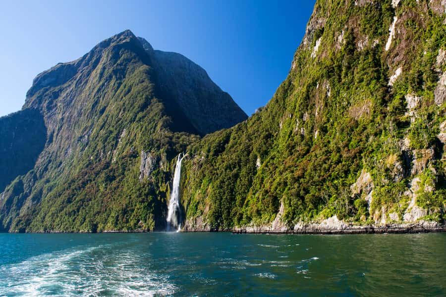From Queenstown Milford Sound Cruise & Glass-Roof Coach Tour - Crossing the Southern Alps through the Homer Tunnel