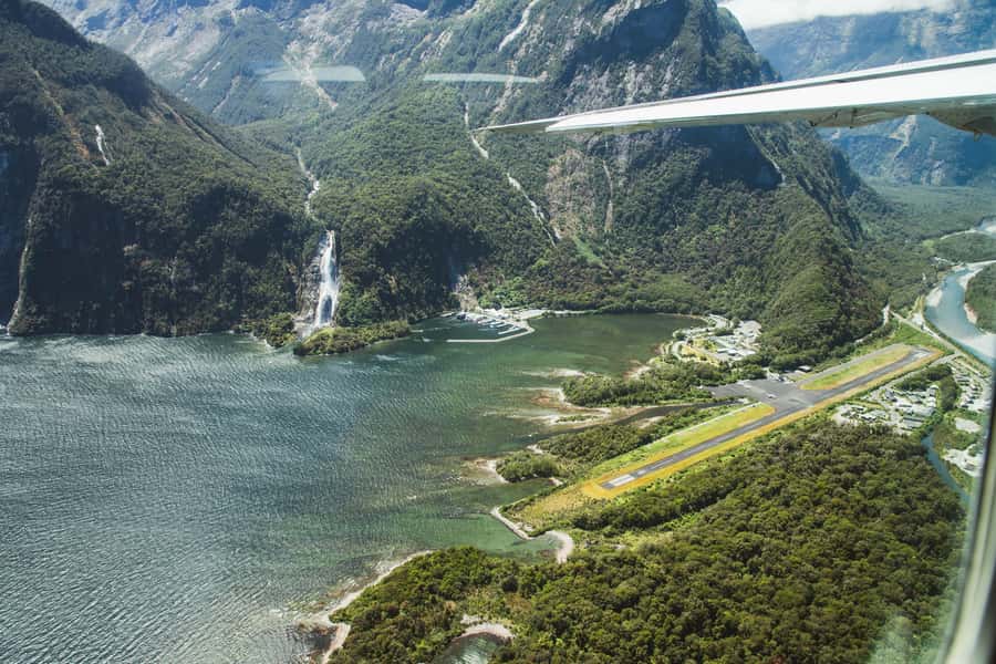 From Queenstown: Milford Sound Full-Day Trip by Plane & Boat - The return flight and a different view home
