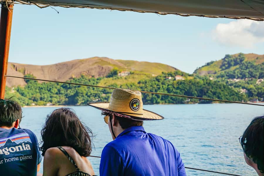 From Rio de Janeiro: Angra dos Reis Boat Trip with Lunch - The early Rio pickup sets the tone