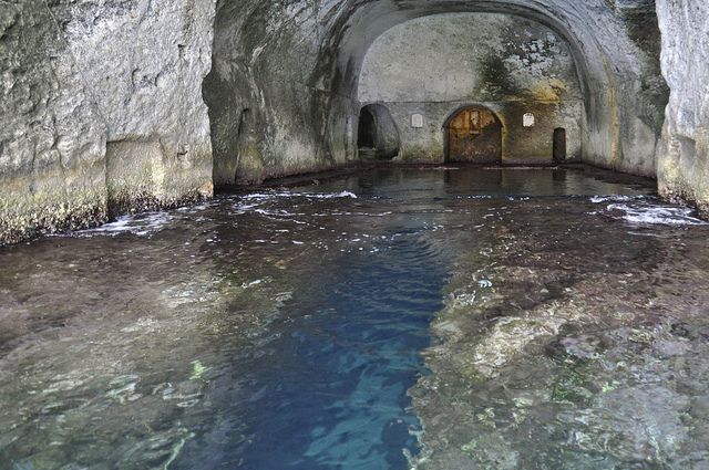 From Rome: Ponza Island Day Trip with Boat Excursion - Who should book this Ponza experience