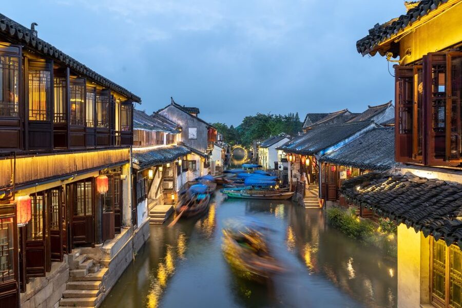 From Shanghai: Private Zhujiajiao Tour with Boat Ride - Walking the old street and traditional market