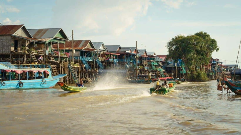 From Siem Reap: Kampong Phluk Floating Village Tour by Boat - From your hotel to the Tonle Sap pier