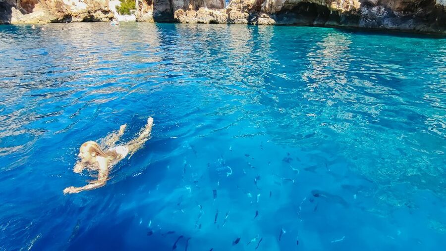 From Split: Blue Cave & 5 Islands with Vis & Hvar Boat Tour - Reaching the Blue Cave on Biševo