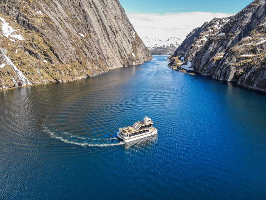 From Svolvær: Lofoten Islands Silent Trollfjord Cruise - Entering Trollfjord in near silence