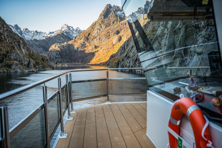 From Svolvær: Lofoten Islands Silent Trollfjord Cruise - Comfort, commentary, and the practical details