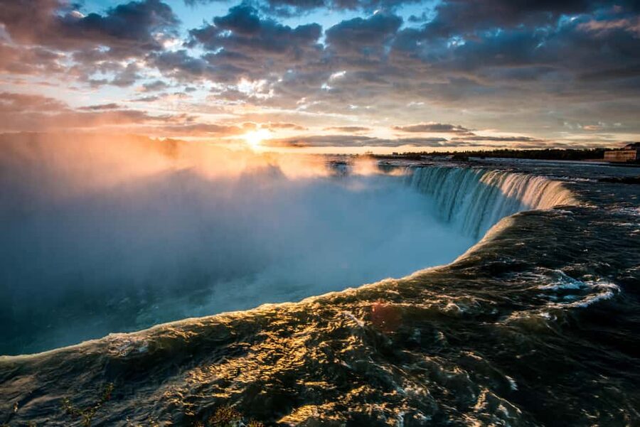 From Toronto: Niagara Falls Tour with Cruise & Maple Tasting - Is the $124 price good value?