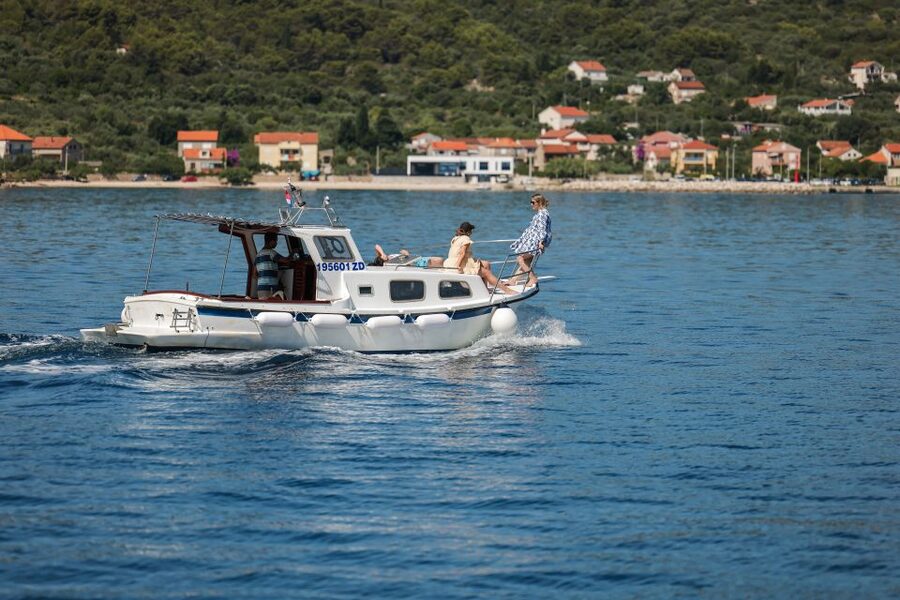From Zadar: Private Boat Tour to Croatian Islands - Preko for beaches, walking, and a proper break