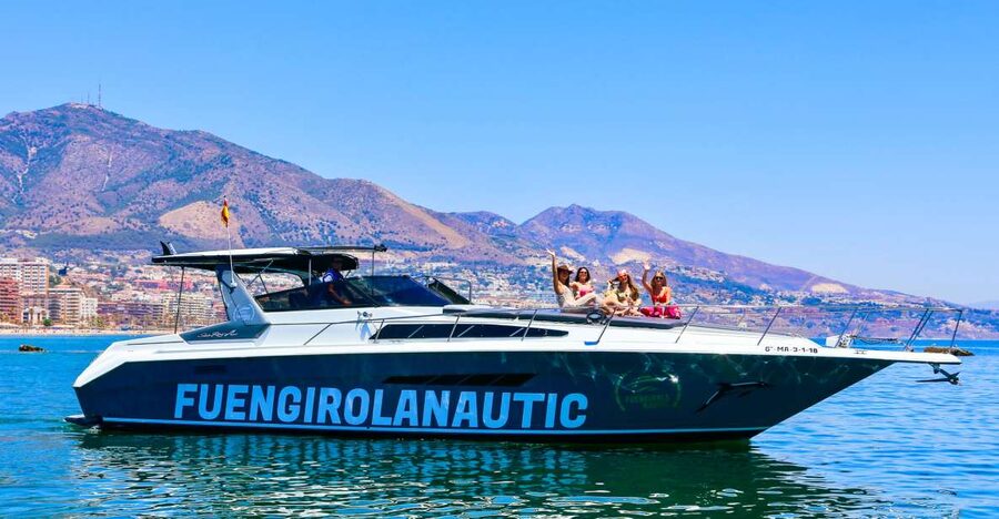 Fuengirola: Dolphin Watching by Yacht with Snacks and Drinks - Key points to know before you sail