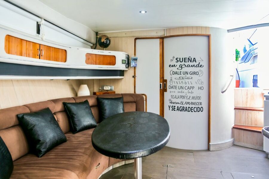 Fuengirola: Dolphin Watching by Yacht with Snacks and Drinks - Who will enjoy this cruise most