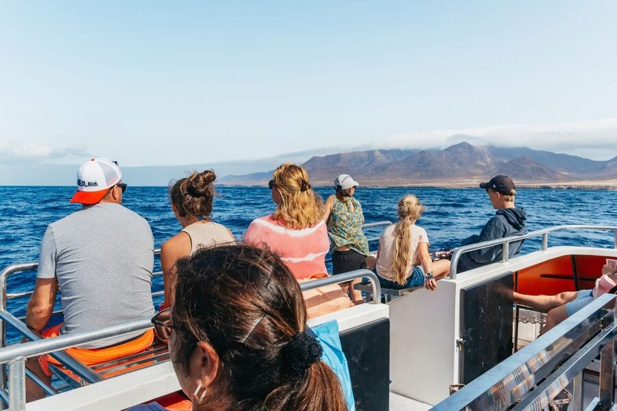 Fuerteventura: Glass Bottom Boat Cruise with Lunch & Drinks - Booking details worth knowing