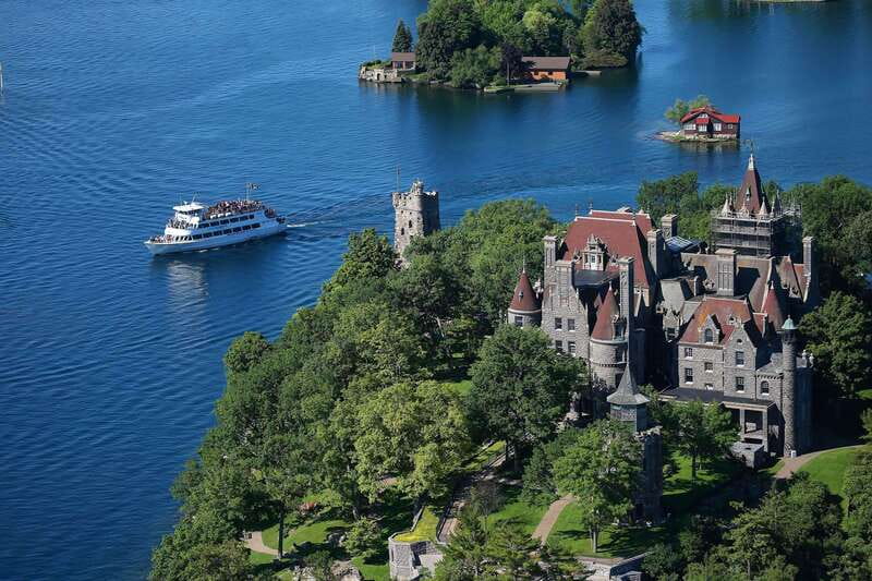 Gananoque: 1000 Islands Cruise & Optional Boldt Castle Entry - What the one-hour cruise does best