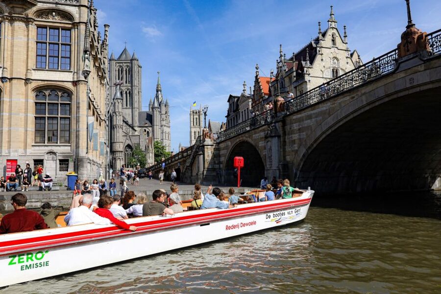 Ghent: 40 Minute Medieval Center Guided Boat Tour - Starting at Ghent’s medieval harbor