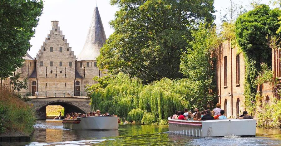 Ghent: 50-Minute Medieval Center Guided Boat Trip - Starting beside Gravensteen Castle