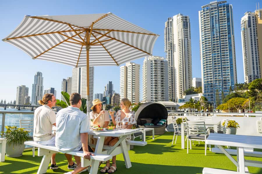 Gold Coast: Sightseeing Cruise with Buffet Lunch - A calm start at Appel Park
