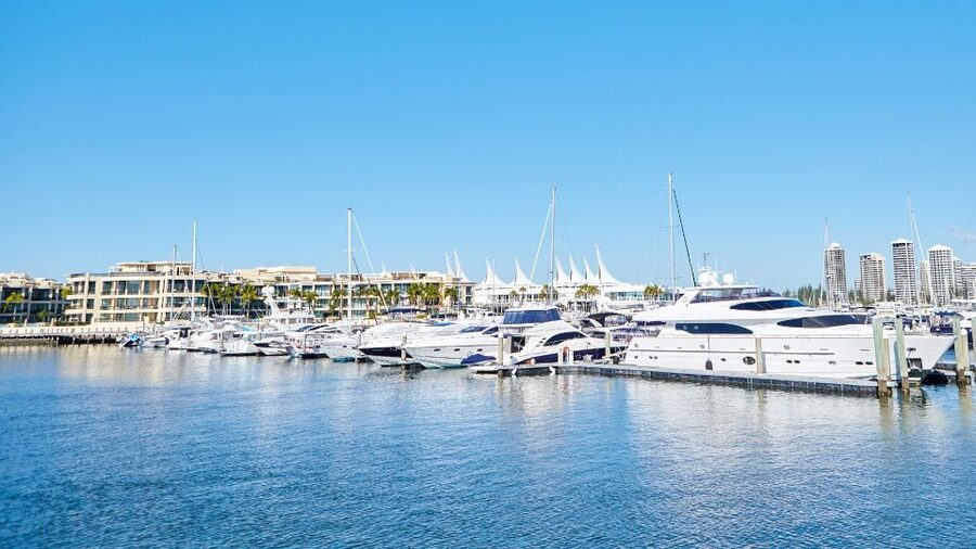 Gold Coast: Sightseeing Cruise with Buffet Lunch - Choosing between the cabin and the sundeck