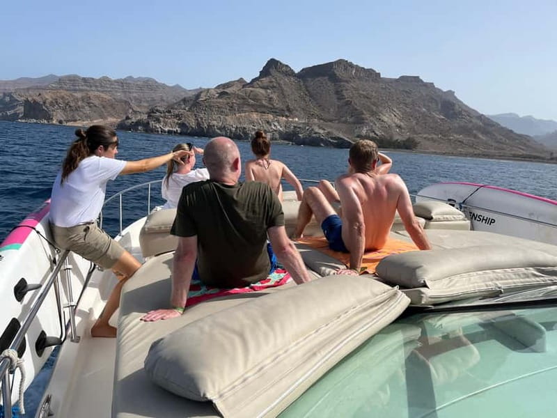 Gran Canaria: Shared yacht trip with drinks, lunch, and snorkeling - Food, Open Bar, and the Reality of Lunch