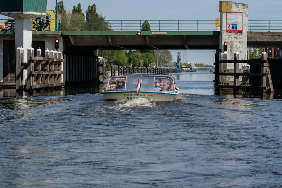 Groningen: City Canal Cruise - Bridges, medieval houses, and the maritime story
