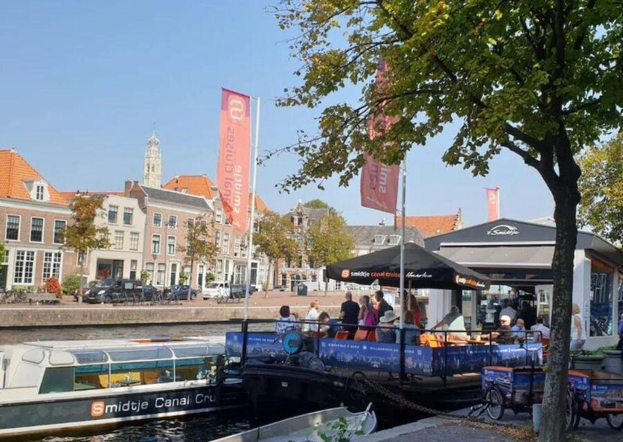 Haarlem: Sightseeing Canal Cruise through the City Center - Frans Hals Museum and the final city-center views