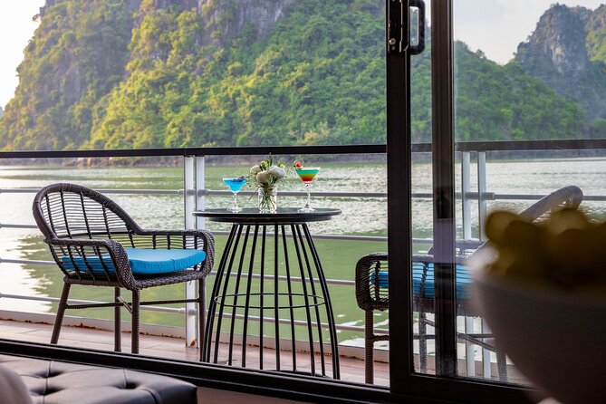 Halong Bay Cruise 2 days 1 night from Hanoi included transfer - Life on board, from cabin to cooking class