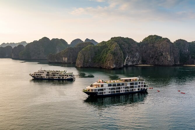 Halong Bay Cruise 2 days 1 night from Hanoi included transfer - Your first afternoon among Halong Bay’s towers