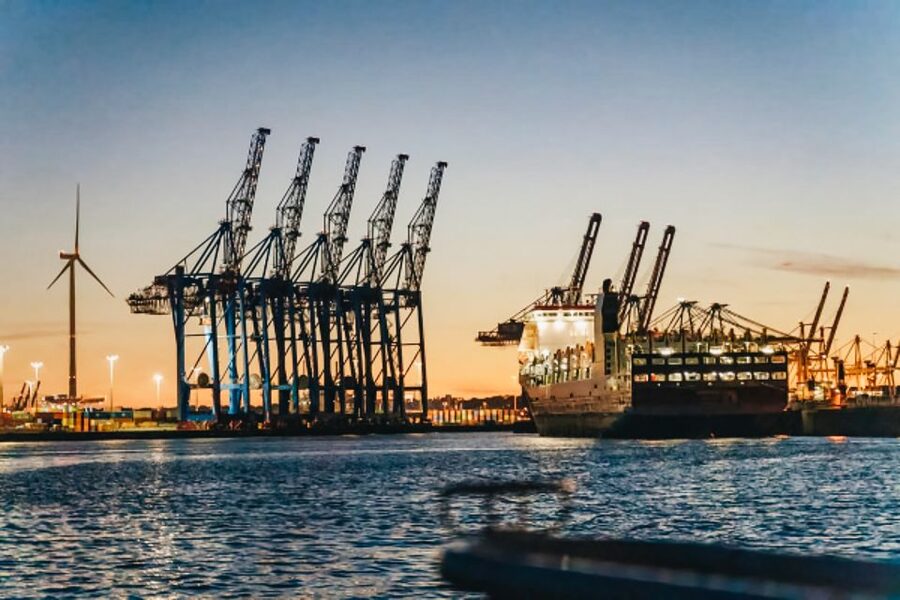 Hamburg: 1.5h Grand Harbor Evening Lights Cruise - Cancellation and planning details