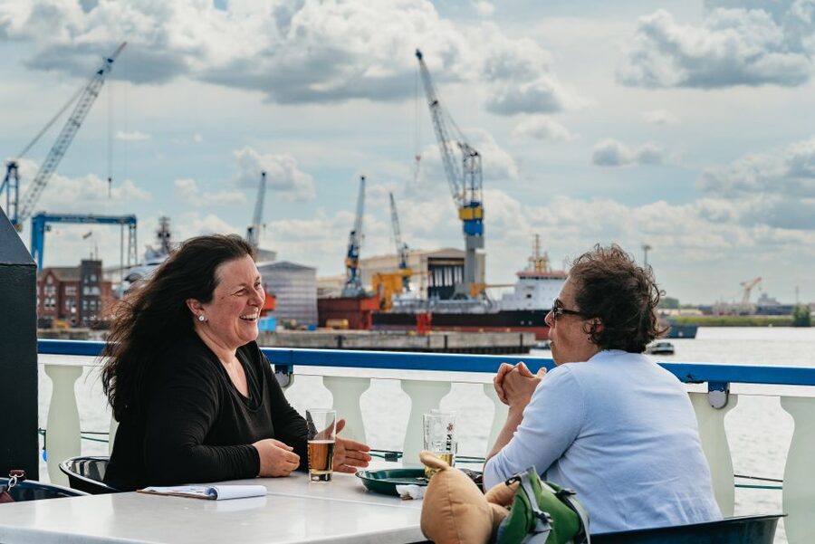 Hamburg: 1-Hour Harbor Sightseeing Cruise with HafenCity - How the one-hour timing works for your day