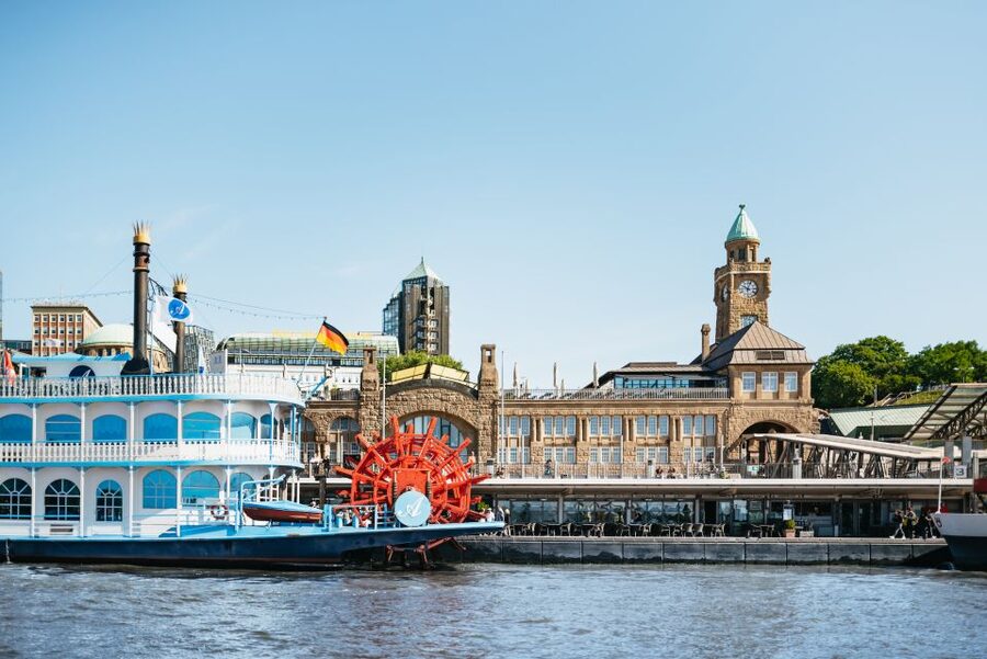 Hamburg: 1-Hour Harbor Sightseeing Cruise with HafenCity - Hamburg from the water, from old warehouses to giant ships