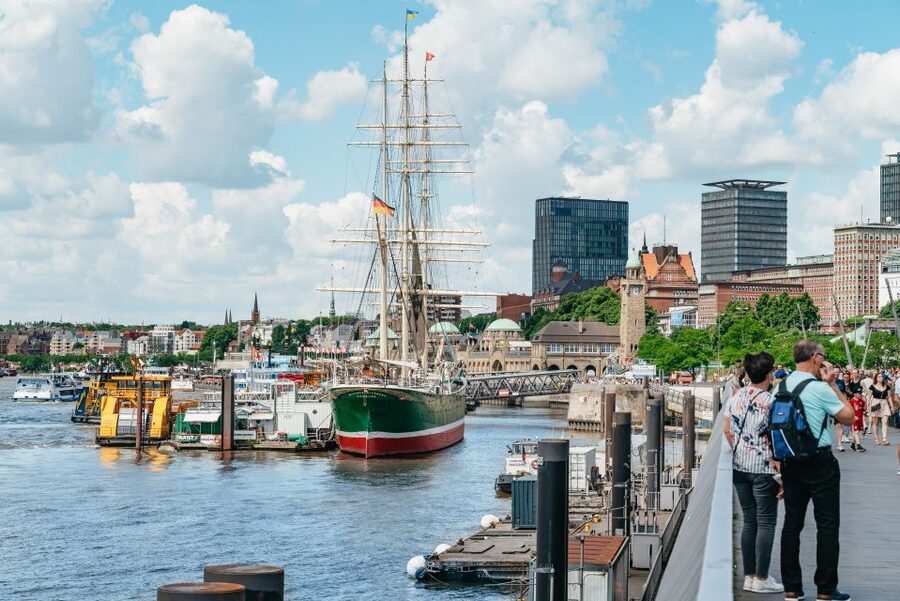 Hamburg: 1-Hour Harbor Sightseeing Cruise with HafenCity - HafenCity and the Elbphilharmonie