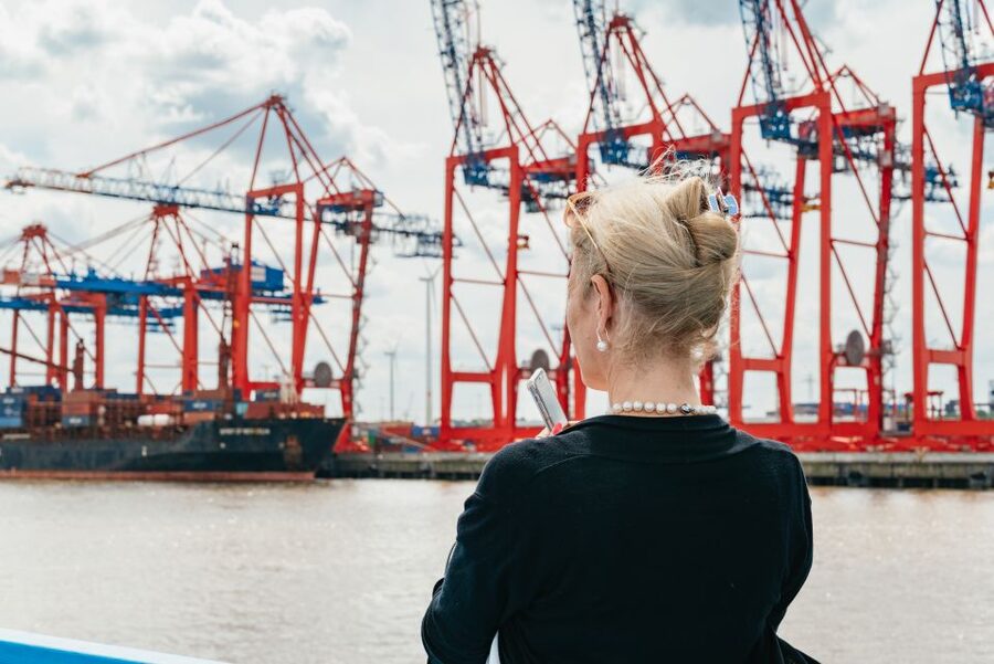 Hamburg: 1-Hour Harbor Sightseeing Cruise with HafenCity - Container terminals, docks and the working harbor