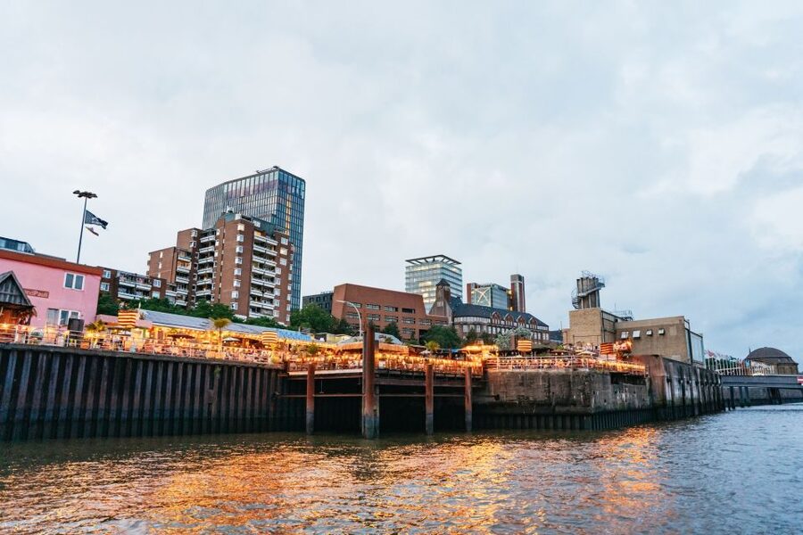 Hamburg: 90-Minute Evening Lights Harbor Cruise - Who will enjoy this cruise most?