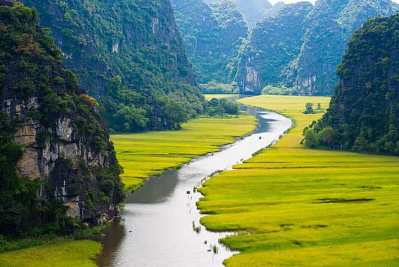 Hanoi: 3-Day Ninh Binh Trip and Ha Long Bay 5-Star Cruise - What the private cruise cabin adds