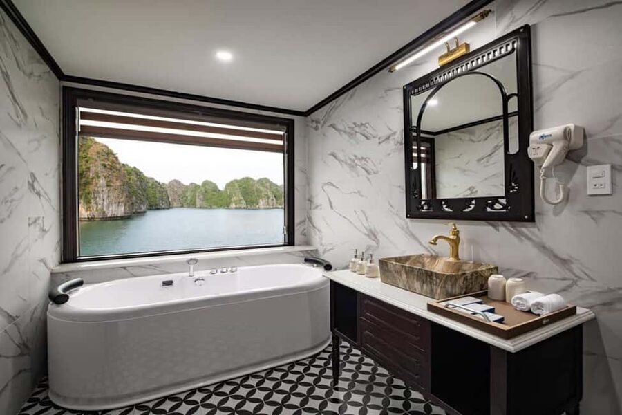 Hanoi: Aspira 5★ Overnight Cruise w/ Balcony & Free Transfer - Dark and Light Cave by kayak or bamboo boat