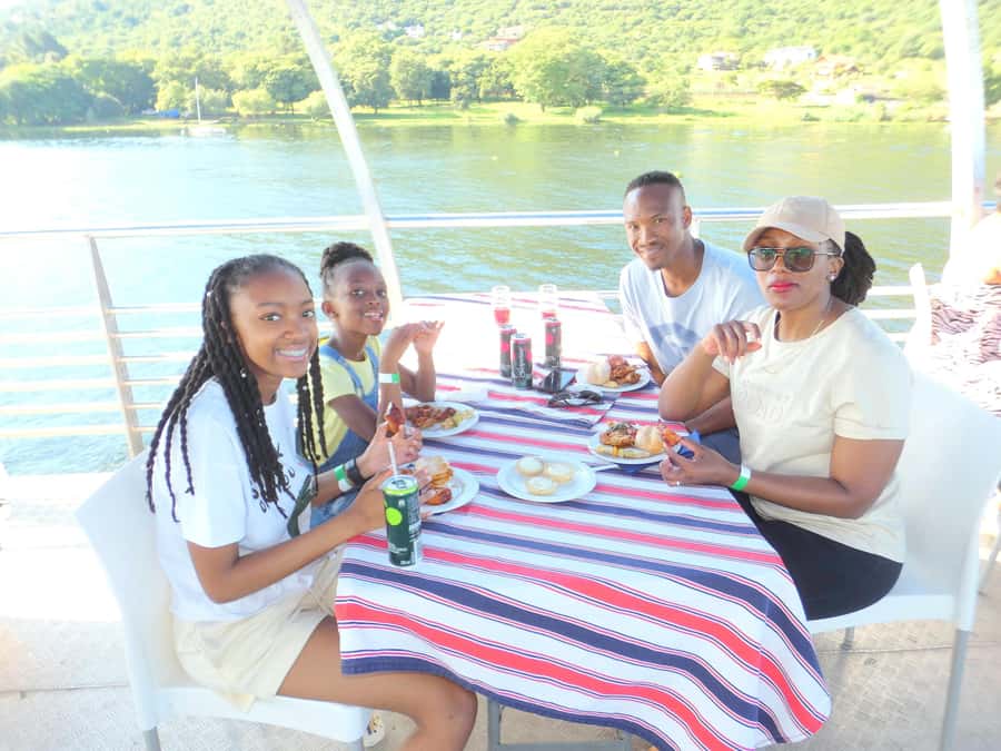 Hartbeespoort: 2-Hour Dam Cruise with South African Food - The welcome drink and South African food