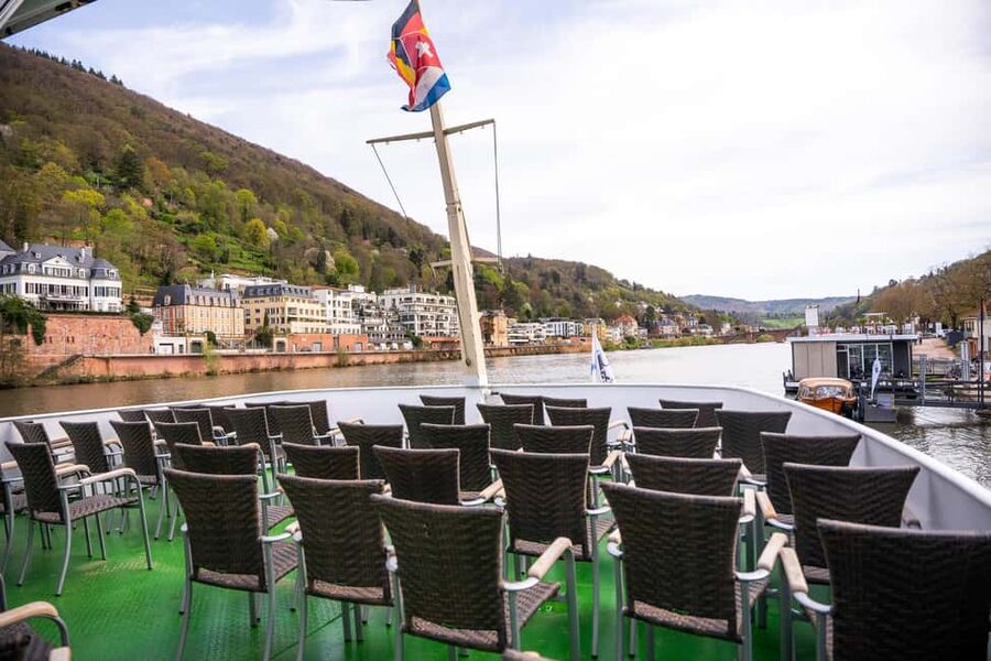Heidelberg: Neckar River Sightseeing Boat Tour with Drink - Heidelberg Castle from below