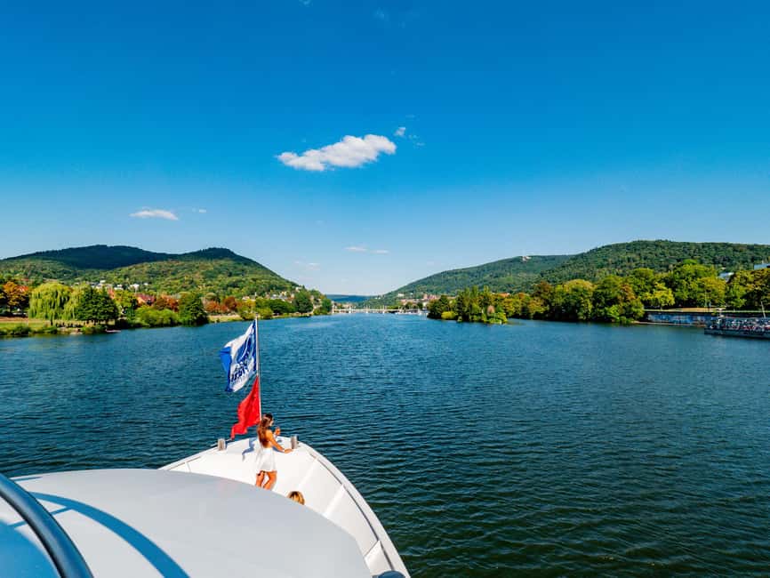 Heidelberg: Neckar River Sightseeing Boat Tour with Drink - Commentary, languages, and what you will actually hear