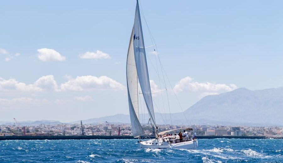 Heraklion: Private Half-Day Sailing Trip to Dia Island - Timing, meeting point, and what to pack