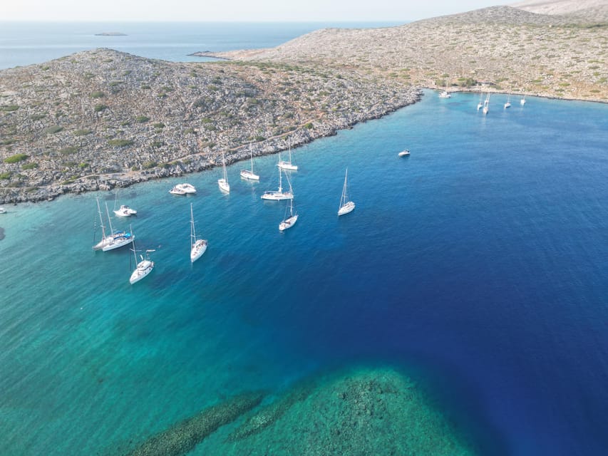 Heraklion: Sailing Cruise to Dia Island with Drinks and Meal - The crossing to Dia, with wind and open sea