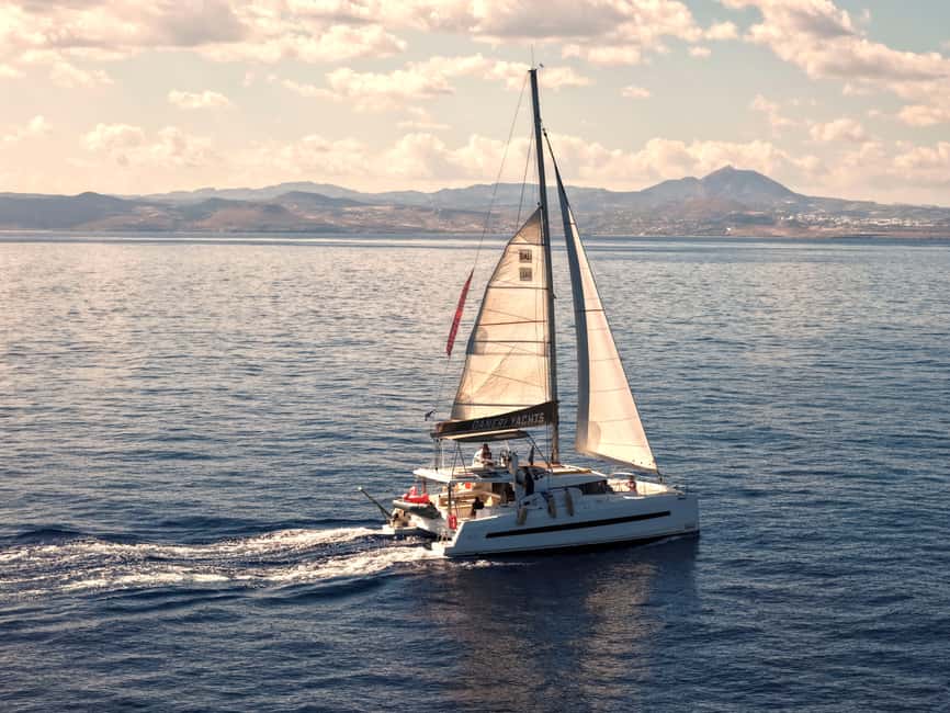 Hersonissos: Luxury Sunset Catamaran Cruise Sushi & Open Bar - What the catamaran is like on a four-hour evening