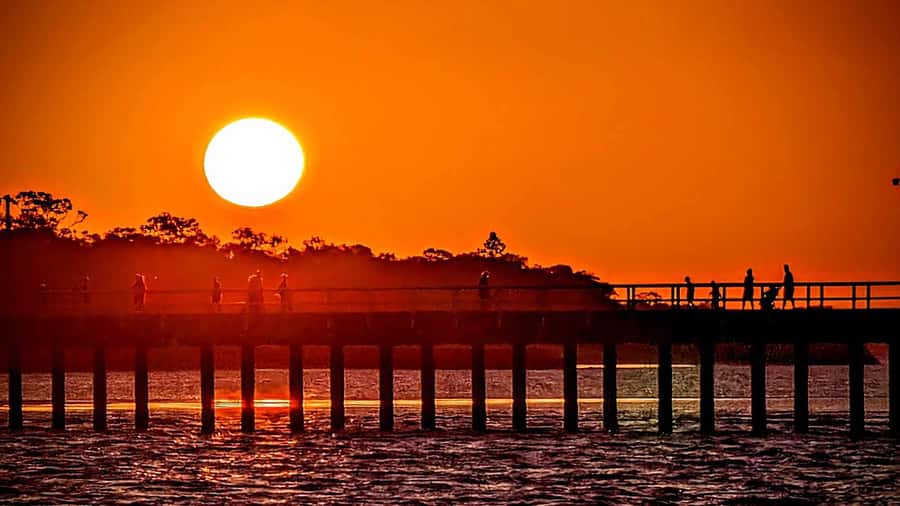 Hervey Bay: Sunset Cruise to Great Sandy Marine Park - Commentary, music, and the people running the boat