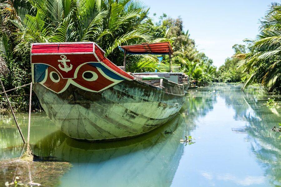 Ho Chi Minh City: Mekong Delta Full-Day Speedboat Tour - Narrow canals and the slower sampan ride