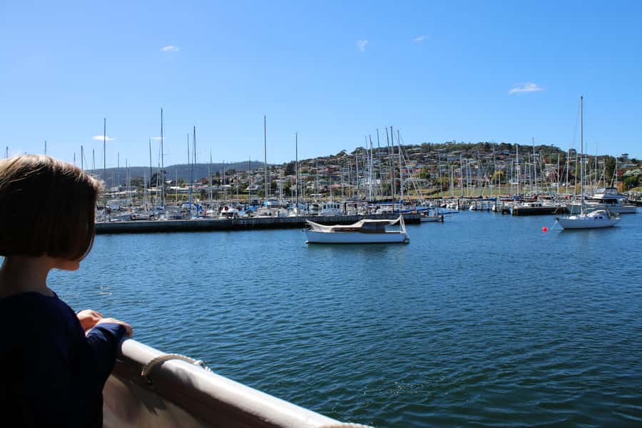 Hobart: Historic Lunch Cruise - Crossing to Bellerive and Kangaroo Bluff