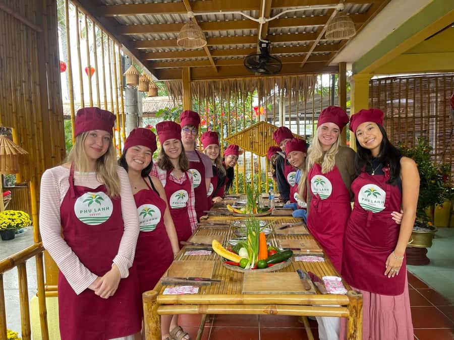 Hoi An: Basket Boat with Lantern-Making & Cooking Class Tour - Starting at the market with a shopping list