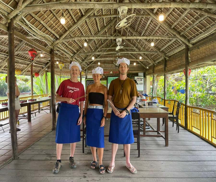 Hoi An: Bay Mau Cooking Class w/ Market & Basket Boat Option - The Cam Thanh basket boat ride
