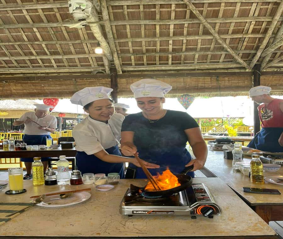 Hoi An: Bay Mau Cooking Class w/ Market & Basket Boat Option - Rice milk and rice paper are the special lesson