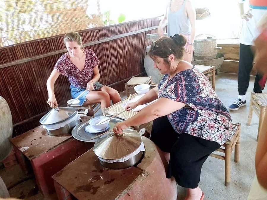 Hoi An: Bay Mau Cooking Class w/ Market & Basket Boat Option - Guides make a real difference
