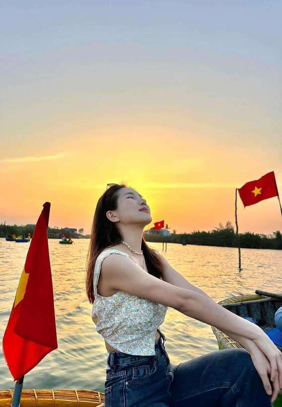 Hoi An: Coconut Basket Boat Ride by Hangcoconut - Through Cam Thanh’s coconut-lined waterways