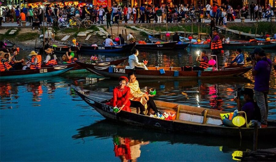 Hoi An : Hoai River Boat Trip by Night and Floating Lantern - A private wooden boat, not a shared cruise
