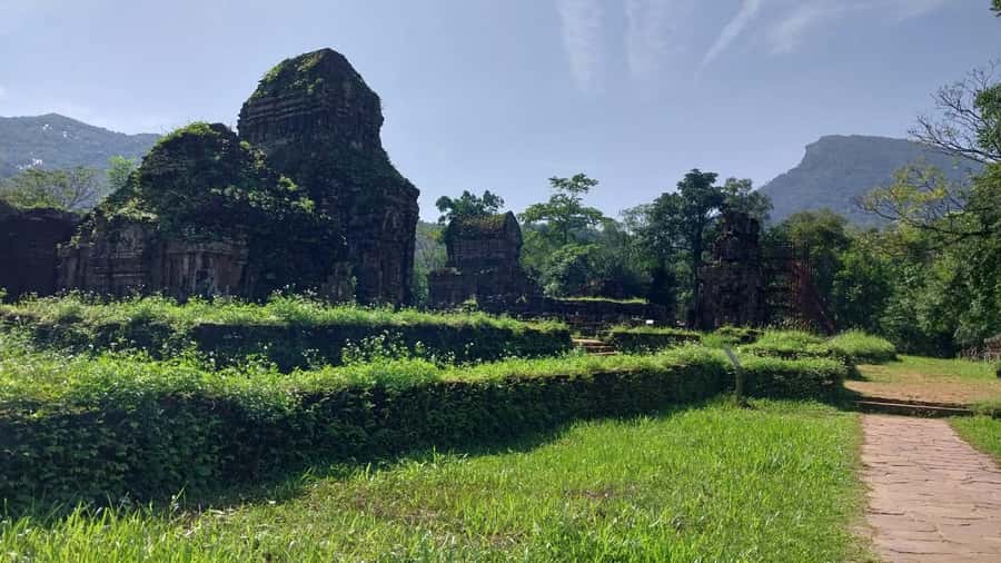 Hoi An: My Son Sanctuary, Rice Paper, Boat Trip & Lunch - Lunch at My Son