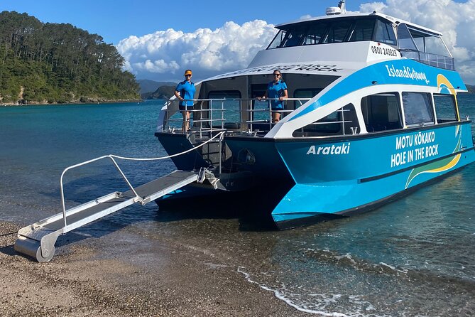 Hole in the Rock Cruise & Island Tour - with two island stopovers - Key reasons to consider this cruise